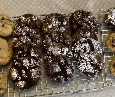 Chocolate Crinkle Sourdough Cookies עוגיות מחמצת שוקולד