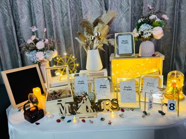 Gold Wedding Reception Table💞