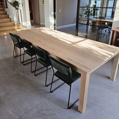 Dinning table 