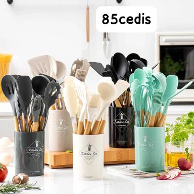 Kitchen tool set