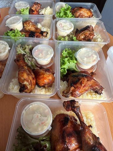 Nasi Ayam Oyster (with Home-made Coleslaw and Sweet Chili)