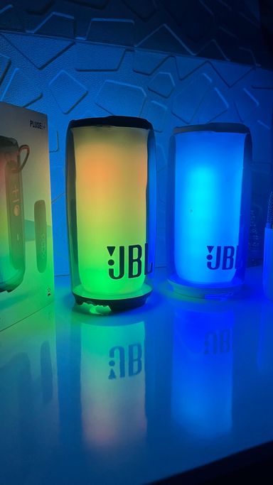 JBL BLUETOOTH SPEAKER 