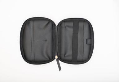 Oblique Sally Tech Pouch Black