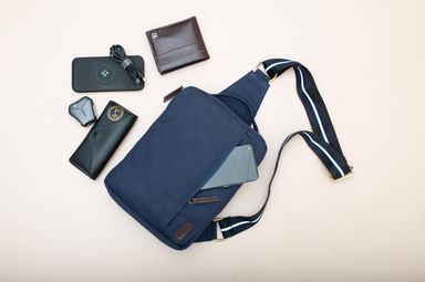 Oblique Kross Crossbody Sling Navy