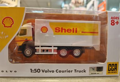 1:50 Shell Volvo Courier Truck