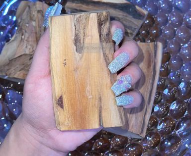 Shwe Sandalwood_ဩစတေးလျ တောင်နံကတိုး