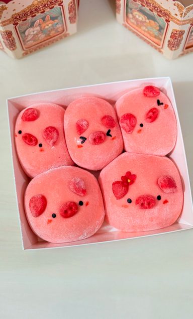 Piglet Snow Ball Mochi  5pcs/box