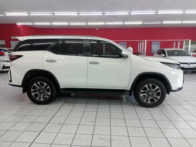 2023 FORTUNER 2.4GD-6 R/B A/T