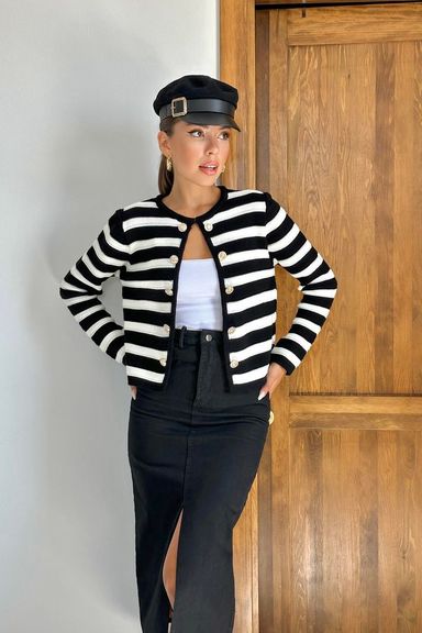 Striped Buttoned Knitwear Cardigan.