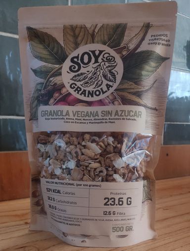 GRANOLA VEGANA SIN AZUCAR x 500 GR (soja texturizada, avena, maní, almendras, nueces, coco en escamas, mantequilla de maní y bastones de salvado)