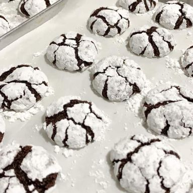 Chewy Chocolate Crinkle