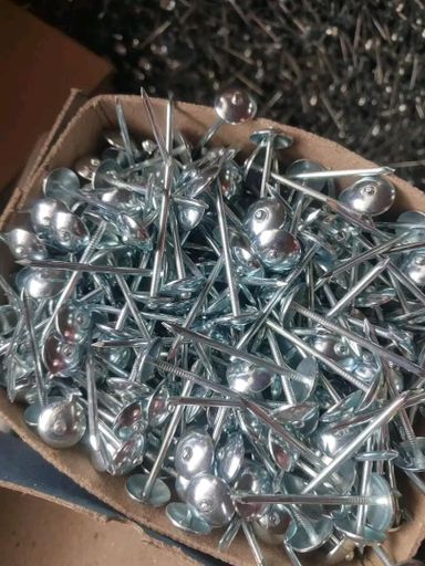 ROOFING NAILS // sh 200 per kilo