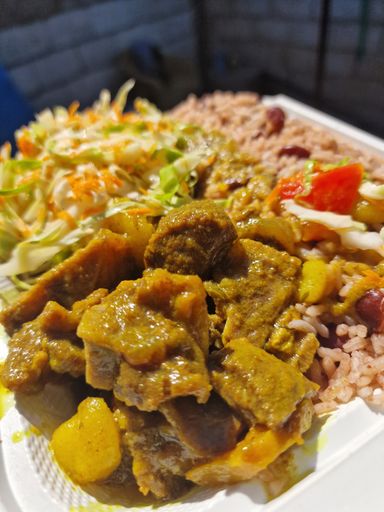 Curry goat 