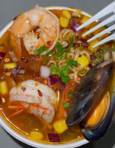 seafood ramen (full)