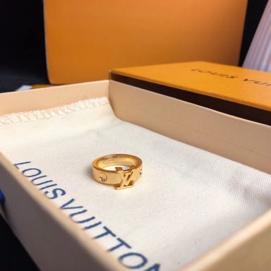 Louis Vuitton Ring 