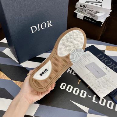 Dior Sneaker