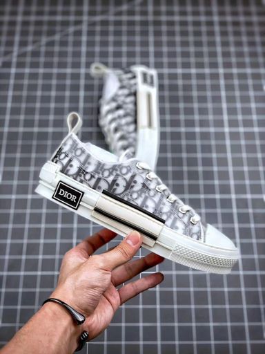 Dior Sneaker