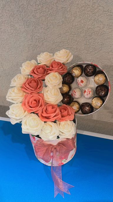 Bucket of eternal flowers 