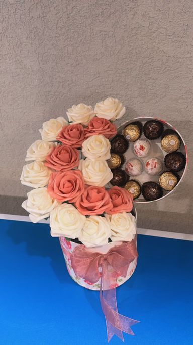 Bucket of eternal flowers 