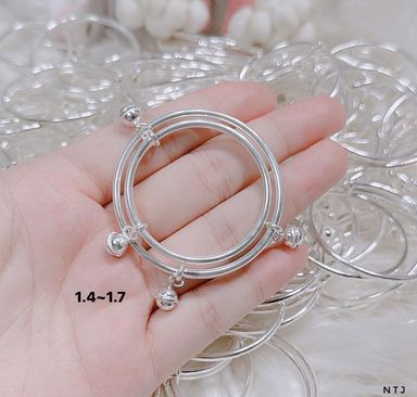 Baby silver bracelet 