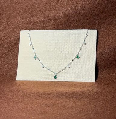 Green gem necklace