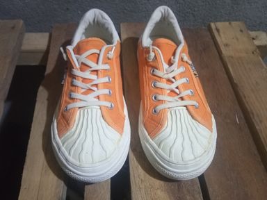 Tennis orange P.37