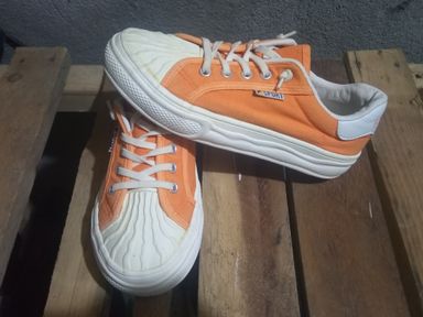 Tennis orange P.37