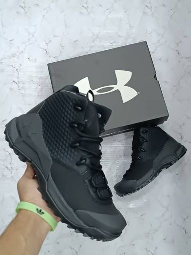 Under Armour Bot 1