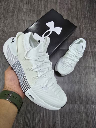 Under Armour Phantom