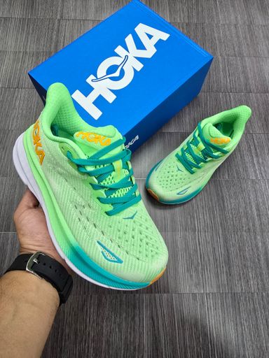 HOKA CLINFON 9