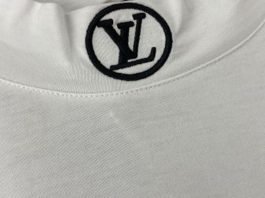 LV Tee 