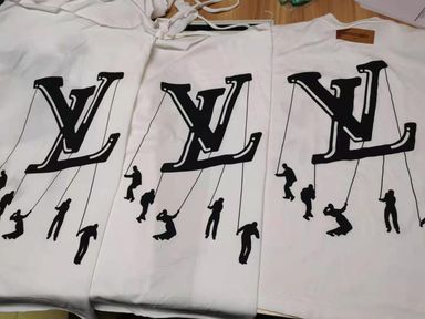 LV Tee 