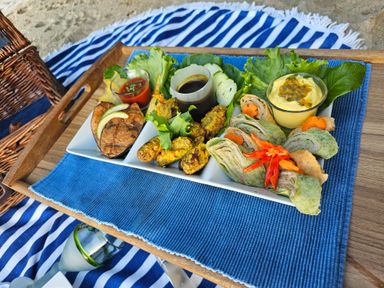  Premium Cannabis Infused Vintage Beach Picnic Hamper