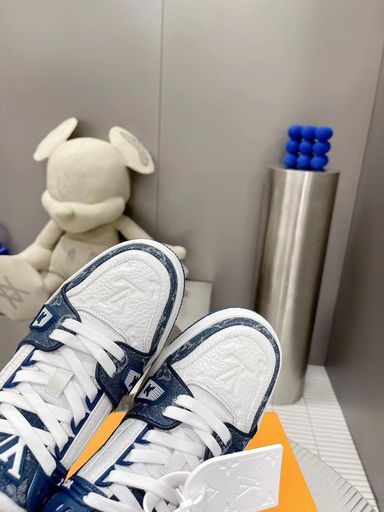 LV Sneaker