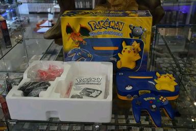 Pack Nintendo 64 Pokémon Pikachu + 03 Jeux 64 