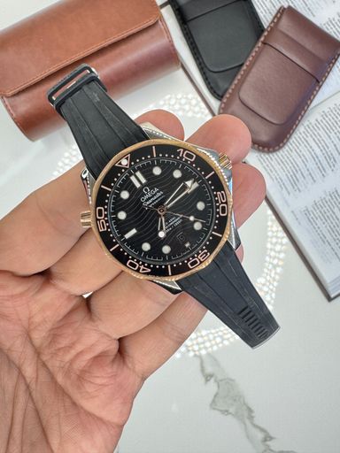 Omega Seamaster Automatico 42mm Rose Gold