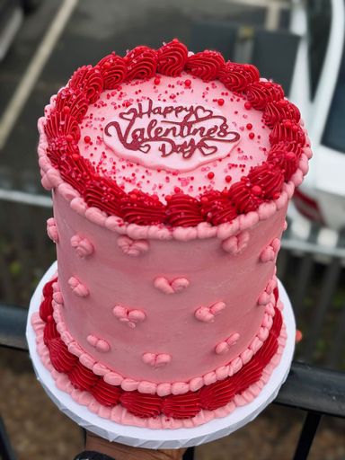 Valentine cake 