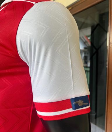 Arsenal Retro kit 