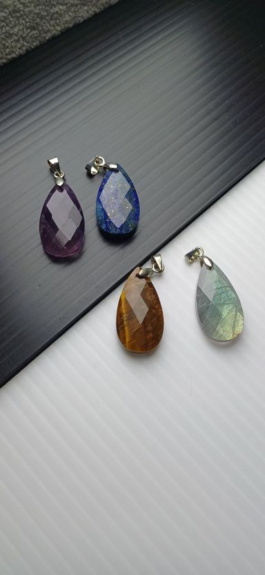 FACETED PENDANT CRYSTAL