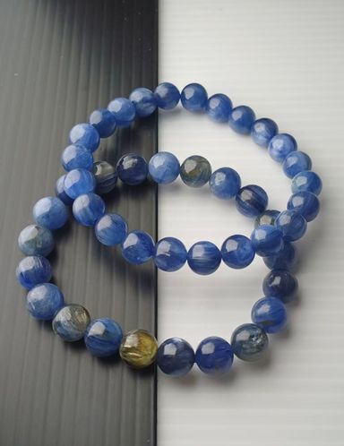 KYANITE BRACELET 