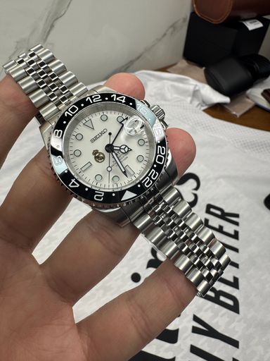 Seiko Mod Homenaje a Real Madrid 40mm GMT Automático 