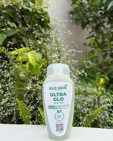 ULTRA GLO SUPER FOOD FACE WASH 