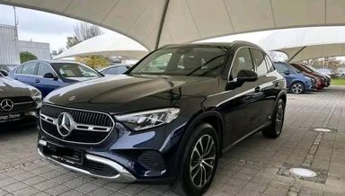 Mercedes-Benz GLC  / 2023