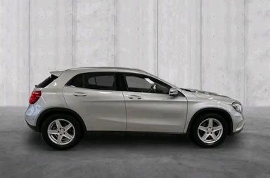 Mercedes-Benz GLA 250 4MATIC / 2015 