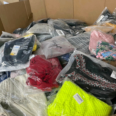 AMAZON ASSORTED CLOTHING PALLETS 