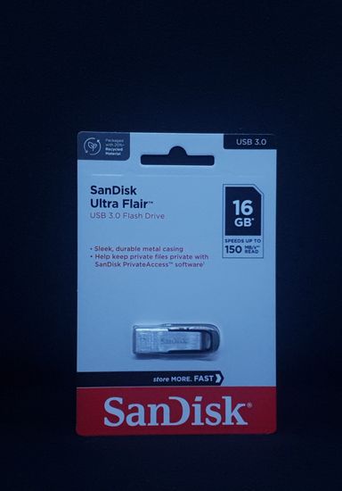 16GB Sandisk Ultra Flair Flashdisk