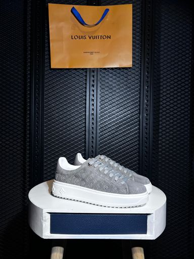 Louis Vuitton Shoes – Elegance Meets Luxury - 1 - PS1001