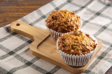 Vegan apple and carrots muffin