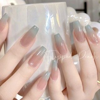 Fake press on nails A