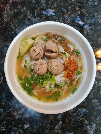 KUEH TIOW BAKSO